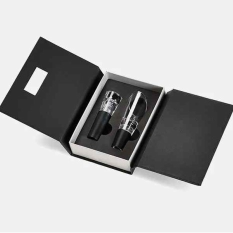Kit Para Vinho Com Caixa Em Papelão Rígido Preto Personalizado